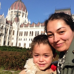 Larisa and Sebi with the Hungarian Parliament in the background.